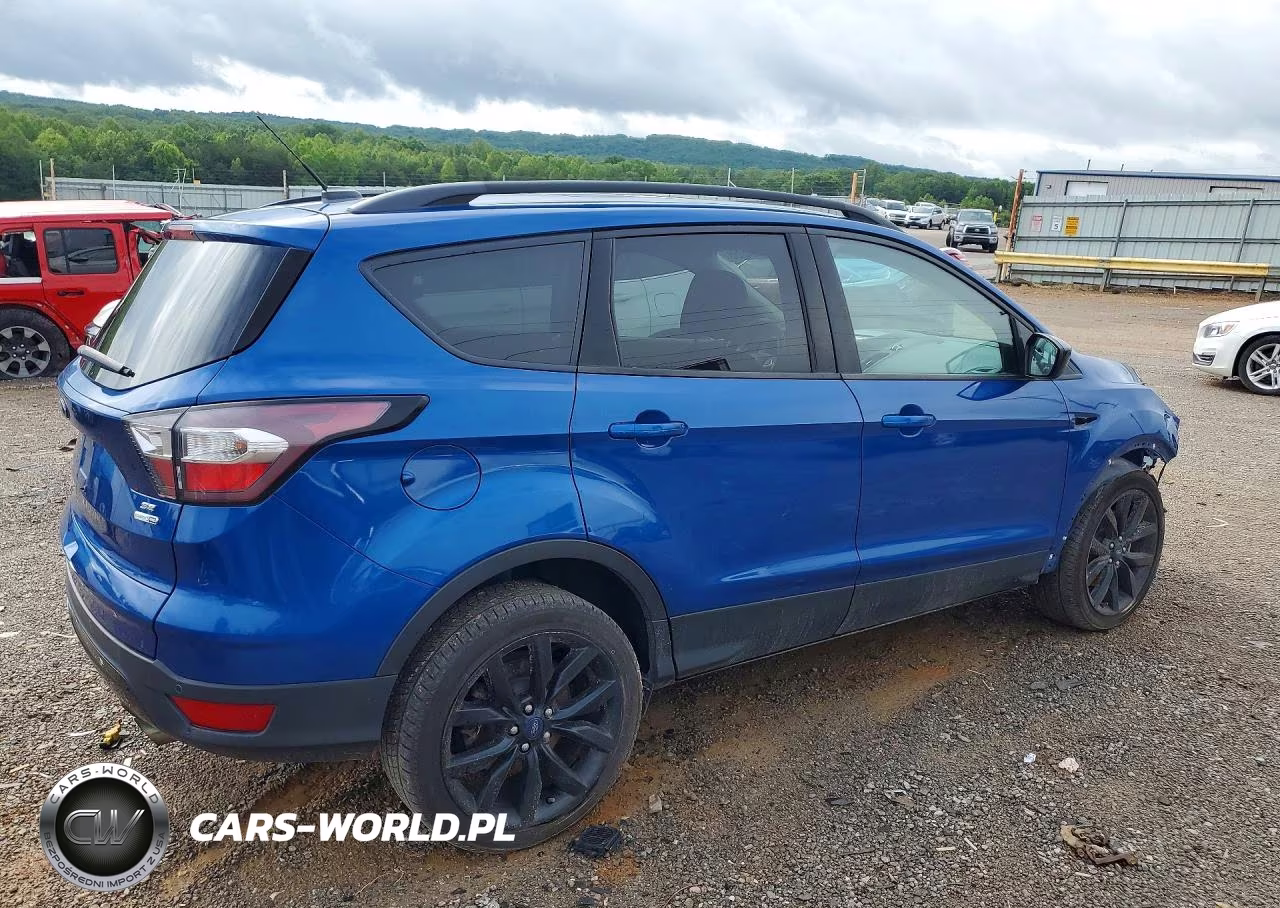 2017 Ford Escape Se VIN:1FMCU9G92HUB97067 - 3