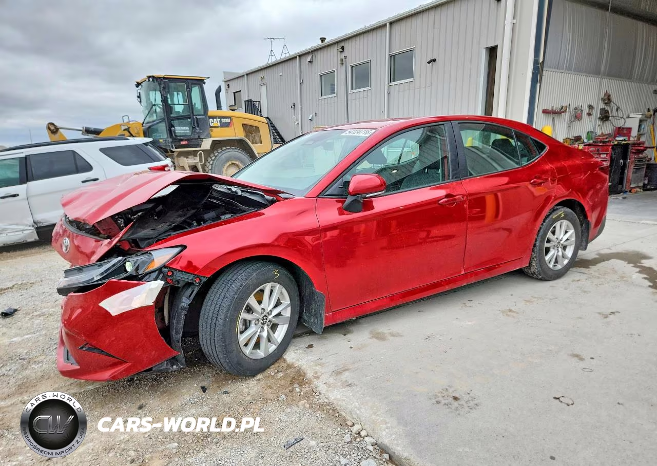 2025 Toyota Camry Le – zdjęcie 1 z 12