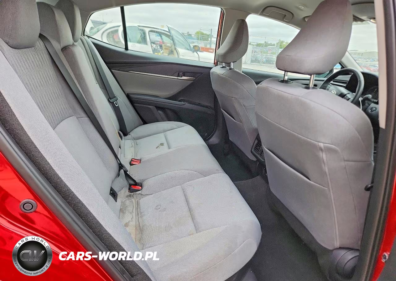 2025 Toyota Camry Le VIN:4T1DAACK3SU044549 - 10