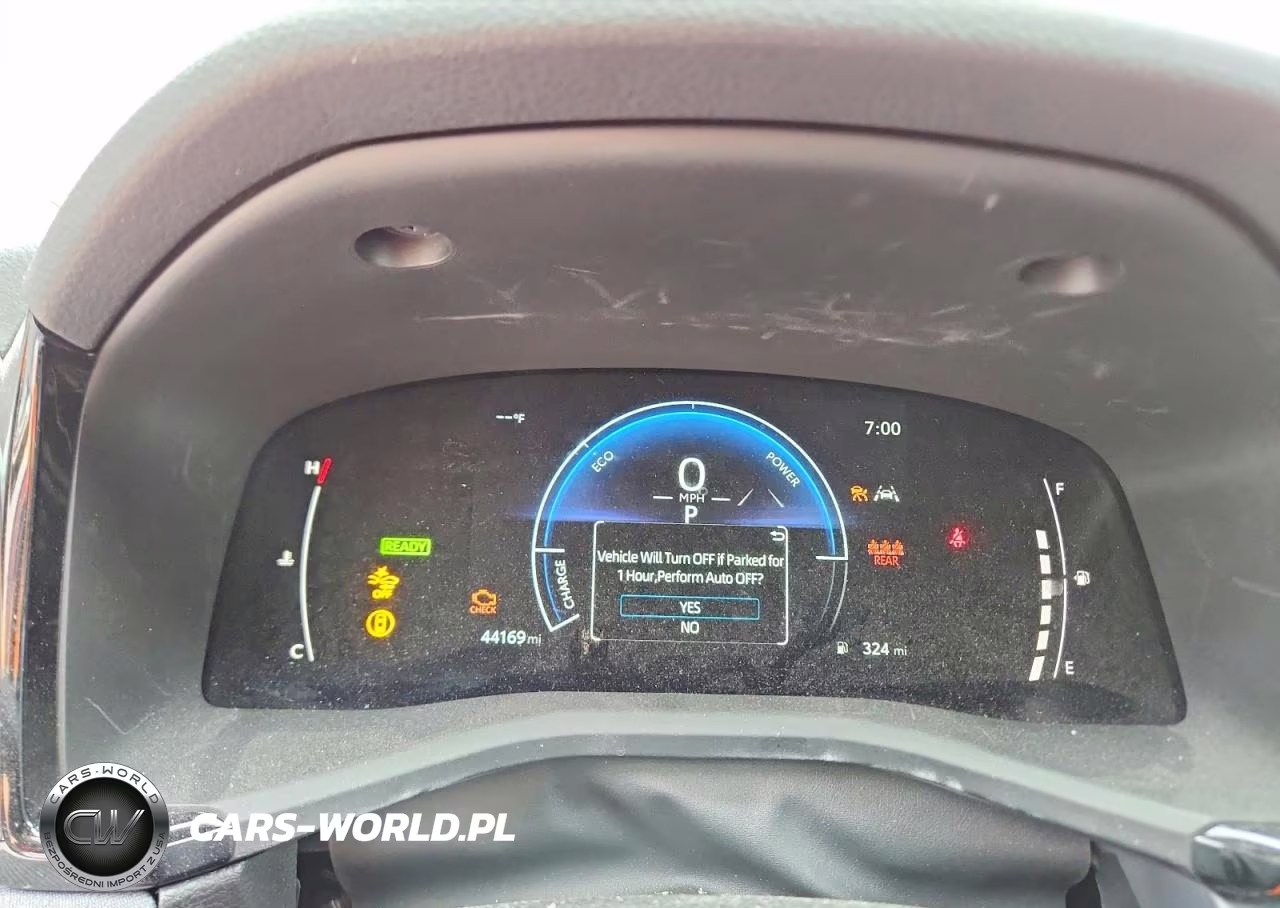 2025 Toyota Camry Le VIN:4T1DAACK3SU044549 - 9