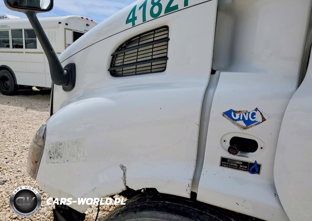 2018 Freightliner Cascadia 113 VIN:1FUJGHD91JLJX8273 - 7