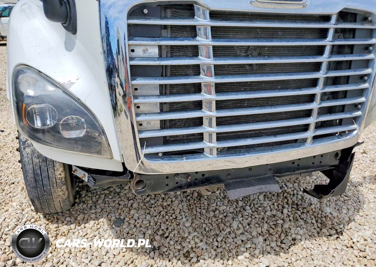 2018 Freightliner Cascadia 113 VIN:1FUJGHD91JLJX8273 - 9