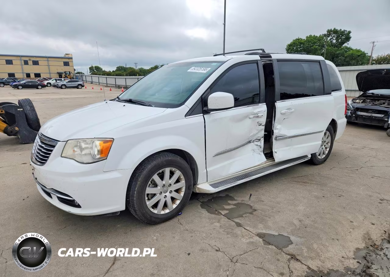 2014 Chrysler Town & Country Touring