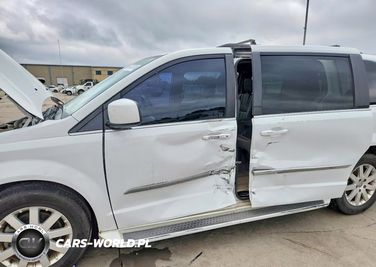 2014 Chrysler Town & Country Touring VIN:2C4RC1BG0ER464921 - 7
