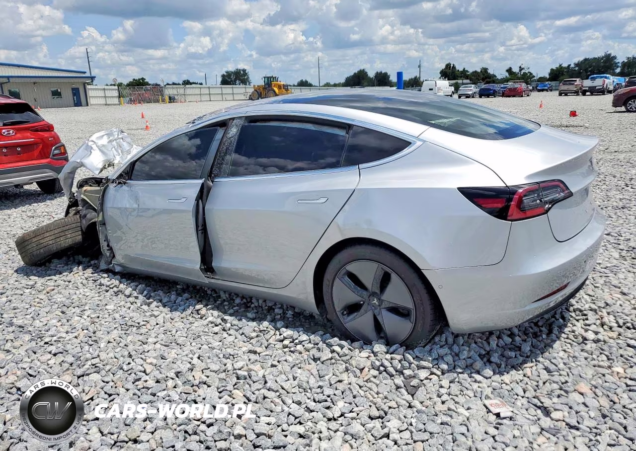 2018 Tesla Model 3 VIN:5YJ3E1EA0JF037476 - 2