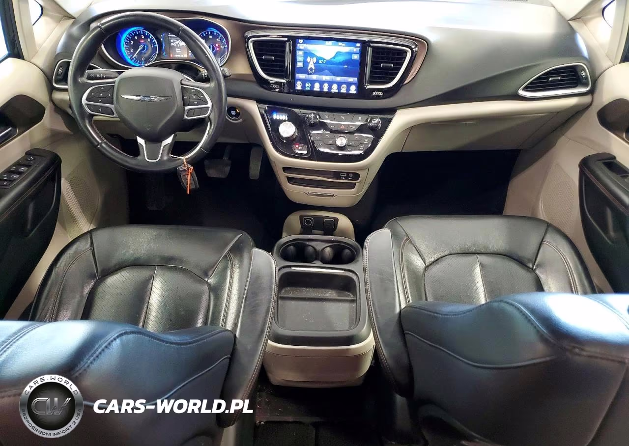 2018 Chrysler Pacifica Touring L VIN:2C4RC1BG0JR287698 - 8