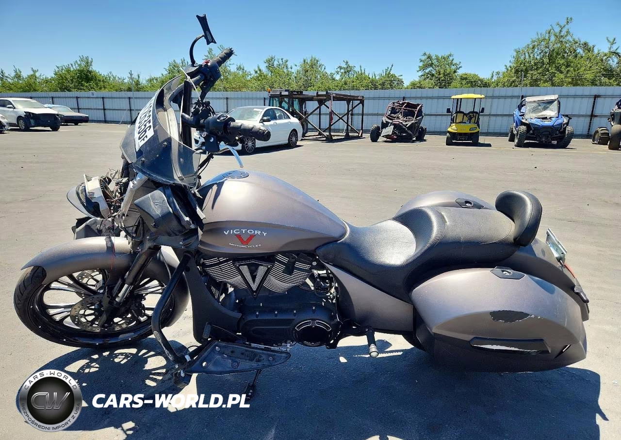 2016 Victory Motorcycles Cross Country VIN:5VPDB36N7G3051067 - 3