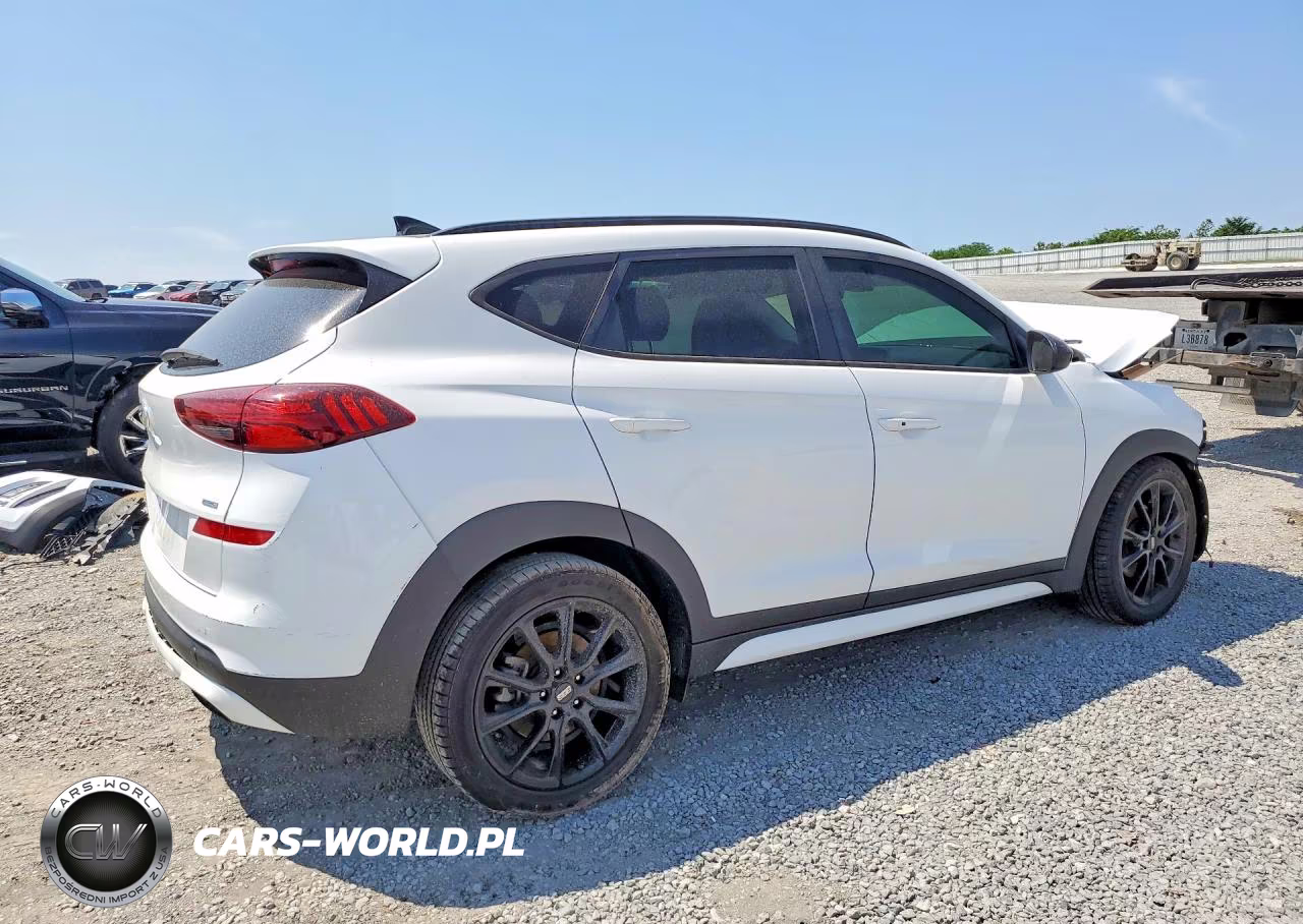 2019 Hyundai Tucson Night VIN:KM8J3CAL9KU945705 - 3