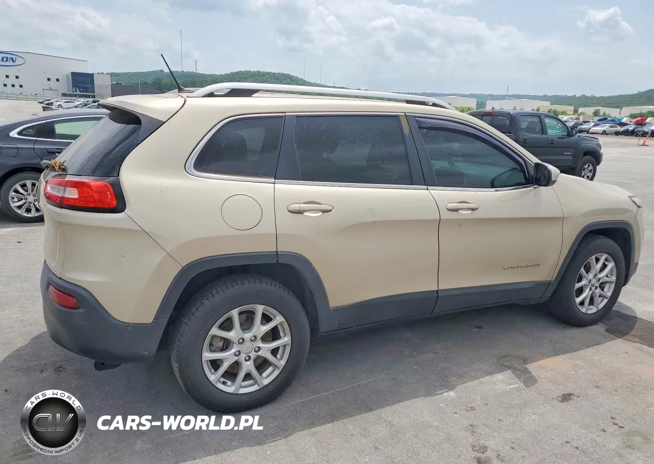 2014 Jeep Cherokee Latitude VIN:1C4PJMCS2EW214783 - 3