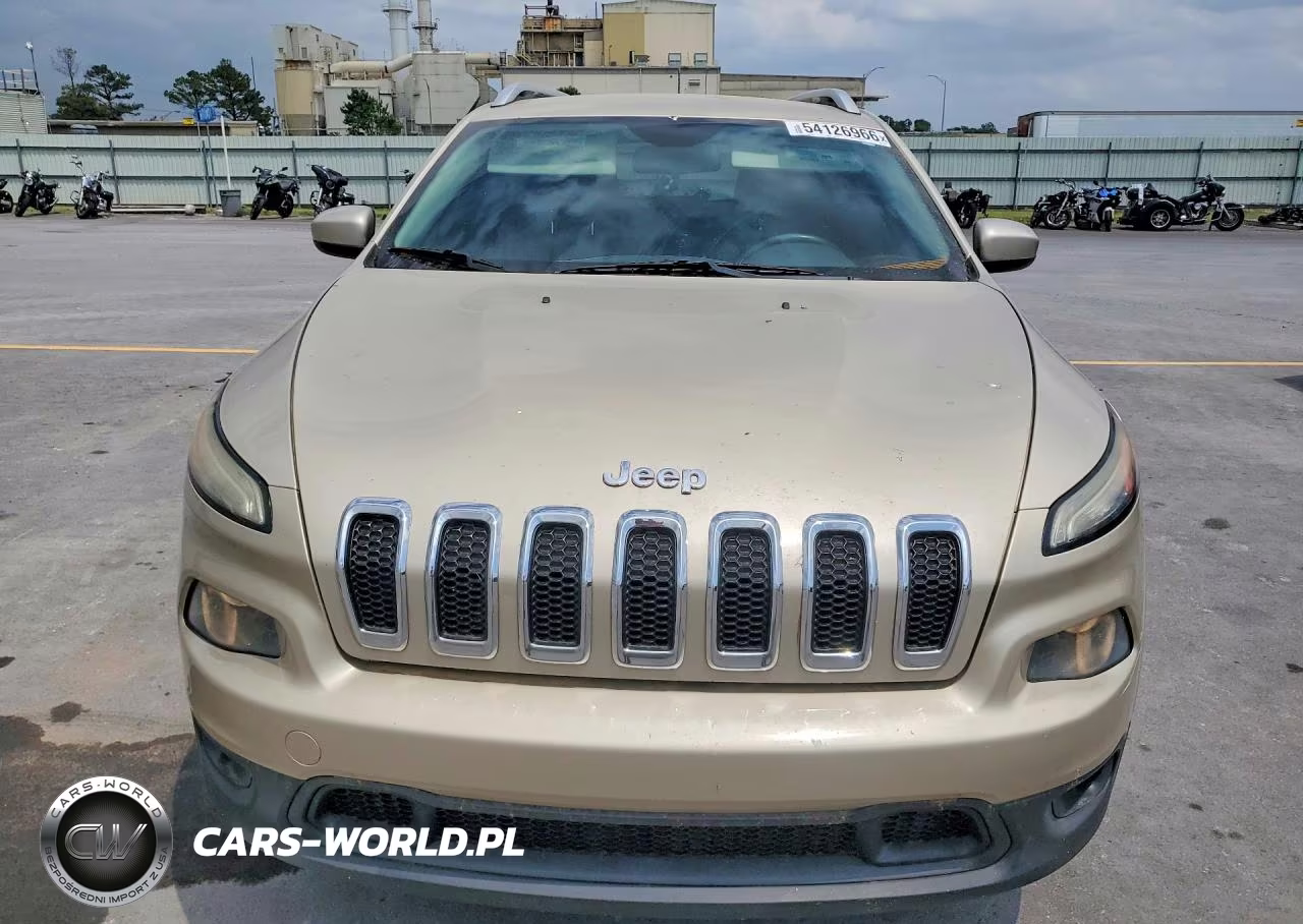 2014 Jeep Cherokee Latitude VIN:1C4PJMCS2EW214783 - 5