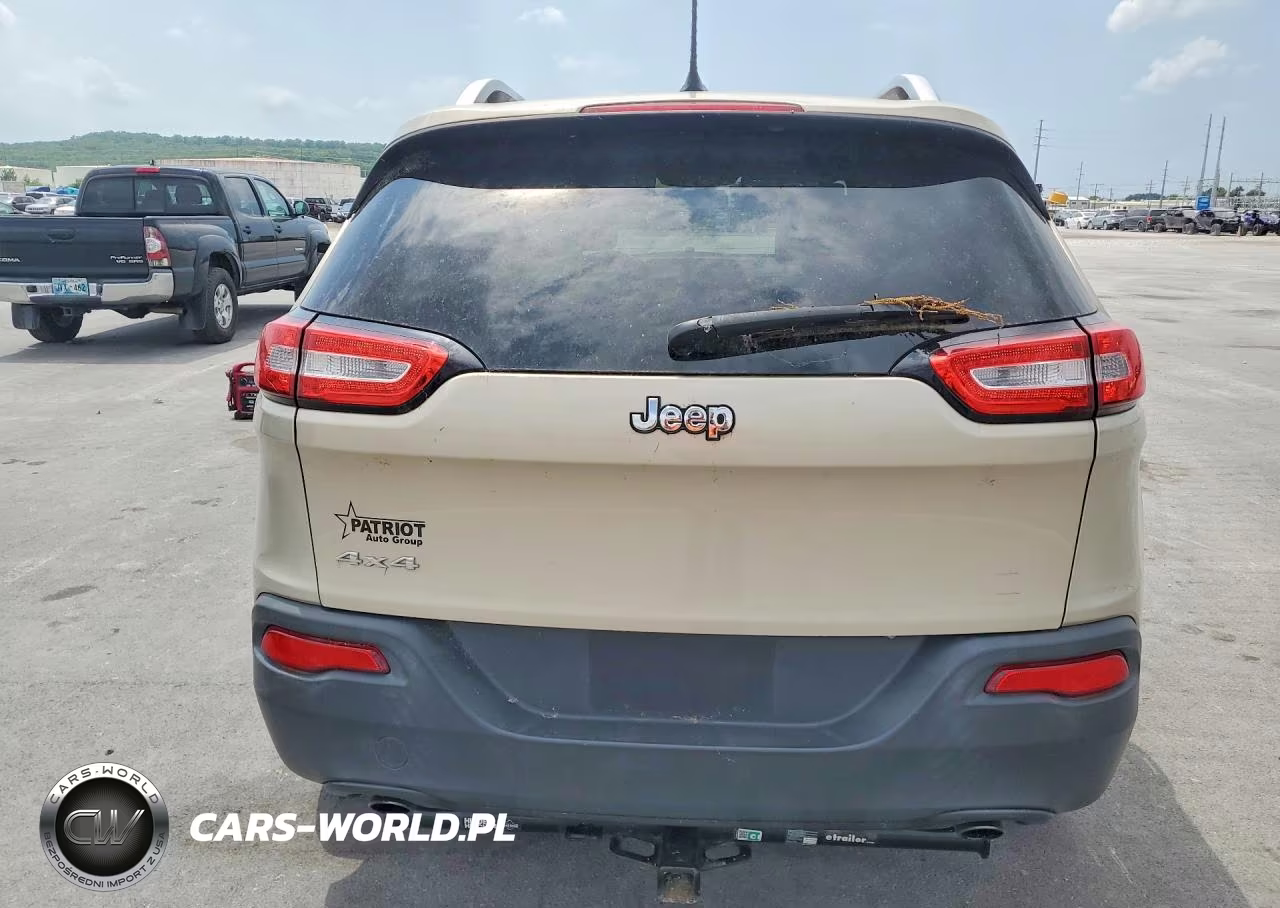 2014 Jeep Cherokee Latitude VIN:1C4PJMCS2EW214783 - 6