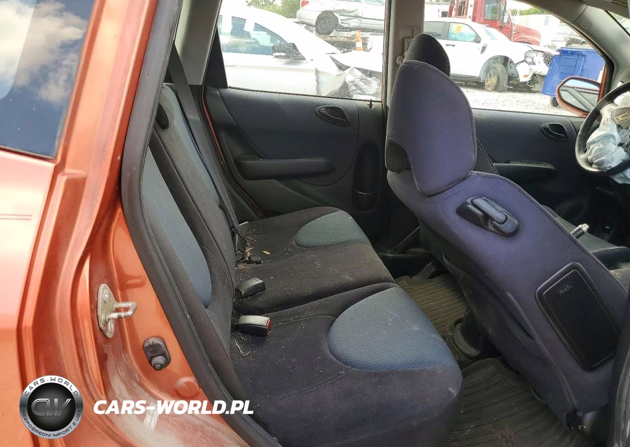 2008 Honda Fit Sport VIN:JHMGD37648S027540 - 10
