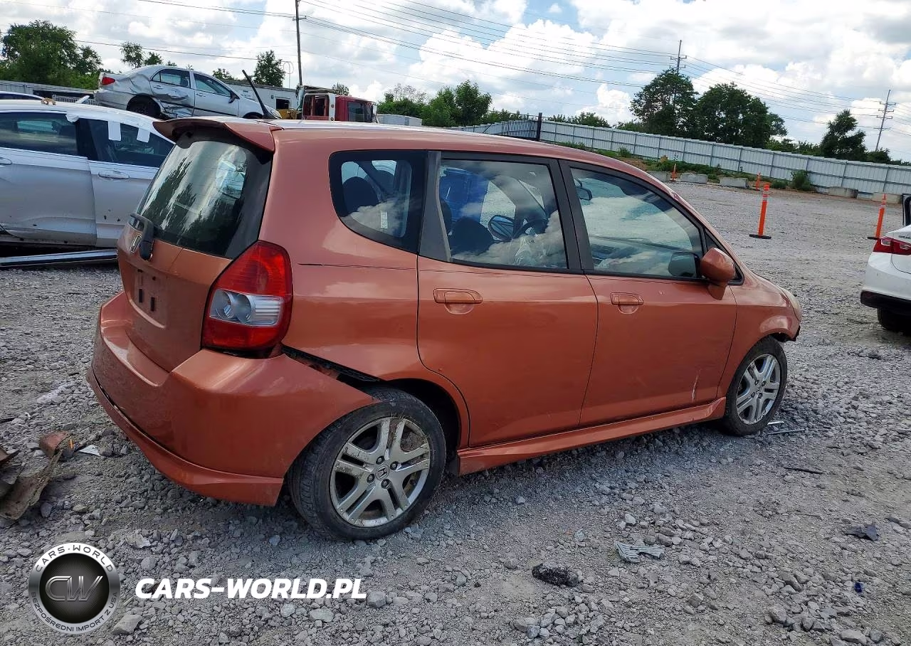 2008 Honda Fit Sport VIN:JHMGD37648S027540 - 3