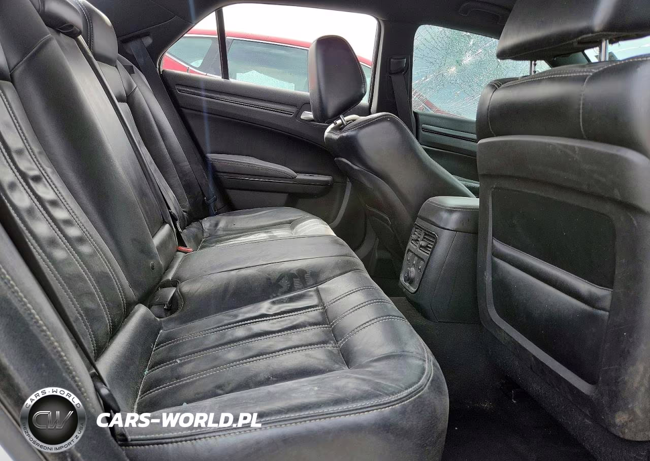 2014 Chrysler 300 S VIN:2C3CCABG9EH375381 - 10
