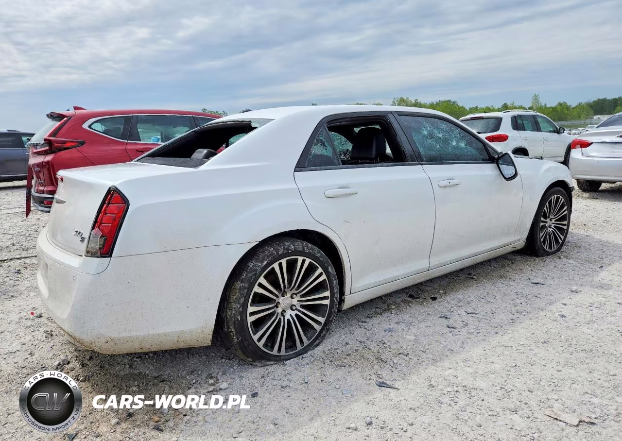 2014 Chrysler 300 S VIN:2C3CCABG9EH375381 - 3