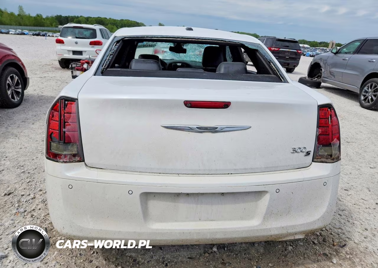 2014 Chrysler 300 S VIN:2C3CCABG9EH375381 - 6