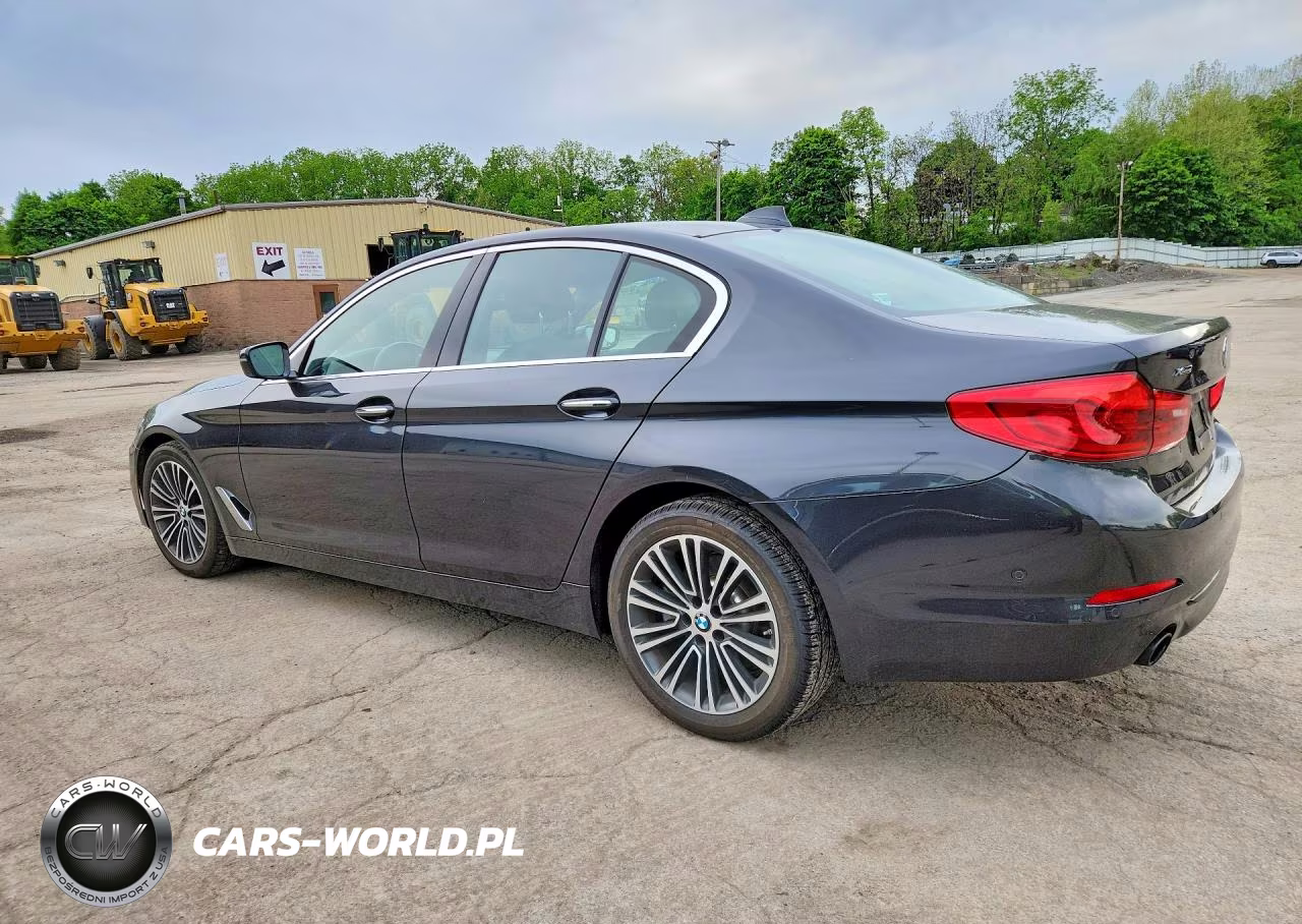 2017 BMW 530 Xi VIN:WBAJA7C32HG905744 - 2