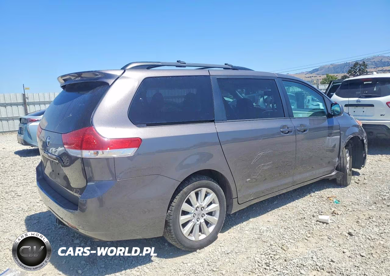 2012 Toyota Sienna Xle 7-Passenger VIN:5TDDK3DC8CS031256 - 3