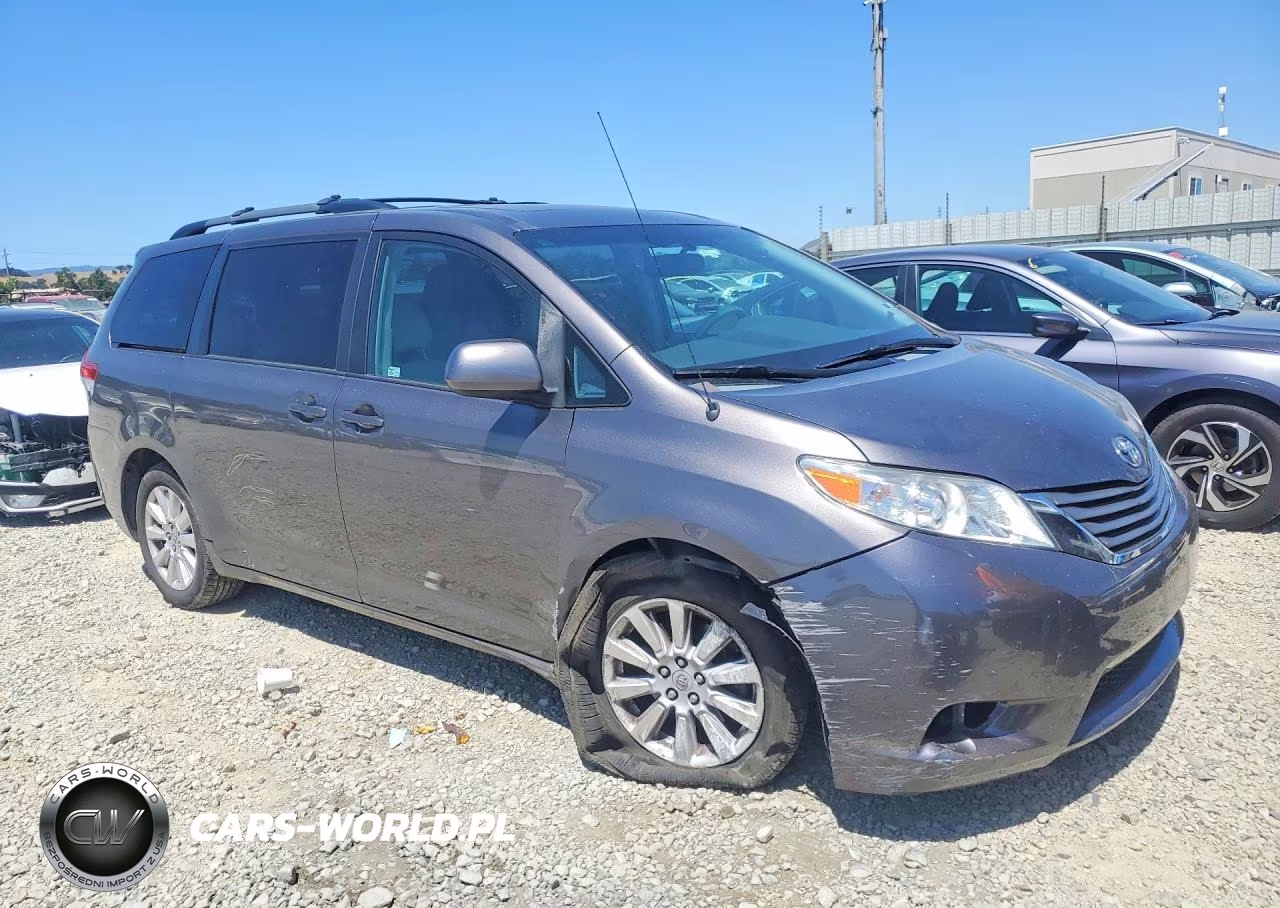 2012 Toyota Sienna Xle 7-Passenger VIN:5TDDK3DC8CS031256 - 4