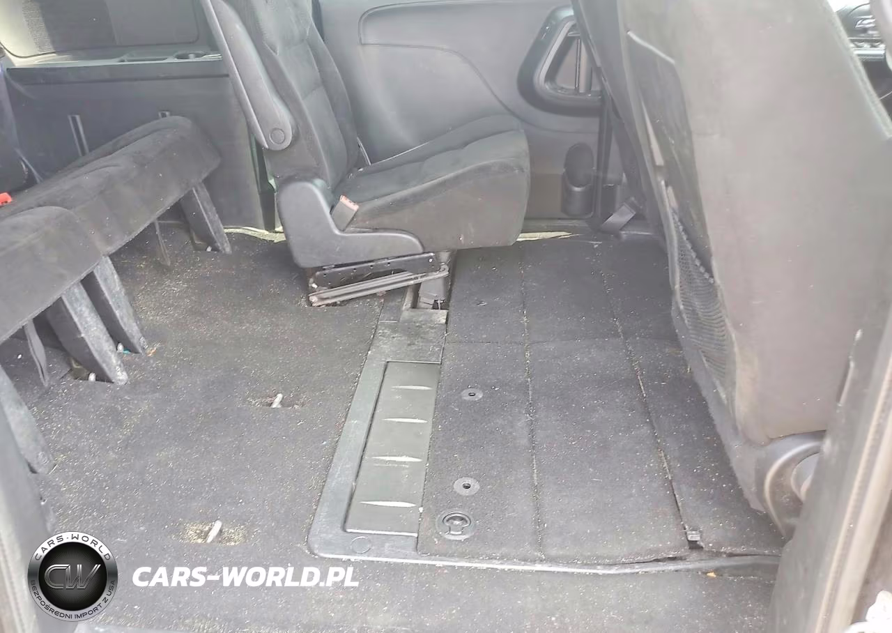 2015 Dodge Grand Caravan Sxt VIN:2C4RDGCG6FR564005 - 11