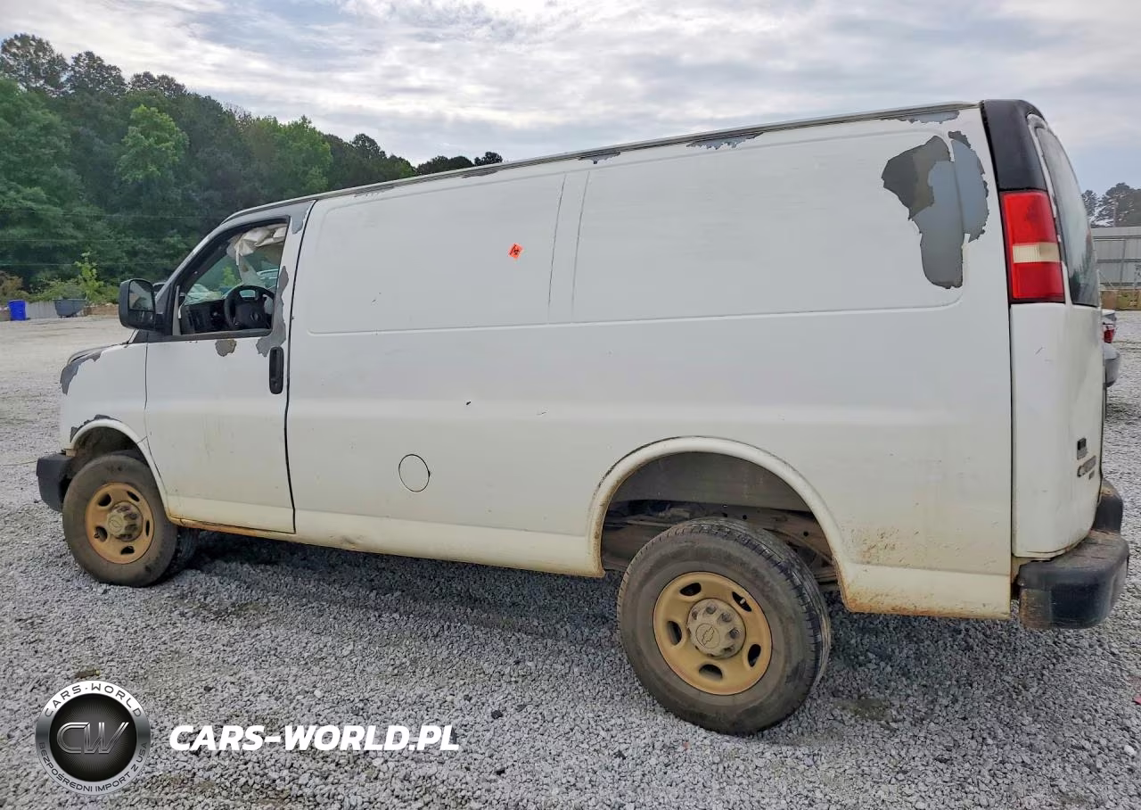 2011 Chevrolet Express G2500 VIN:1GCWGFFA1B1132321 - 2