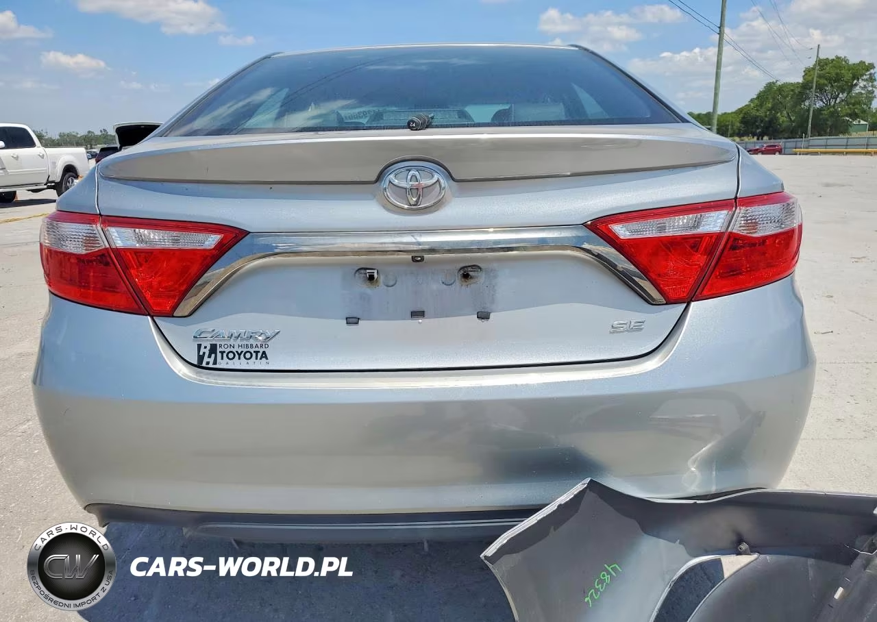 2017 Toyota Camry Se VIN:4T1BF1FK9HU372832 - 6