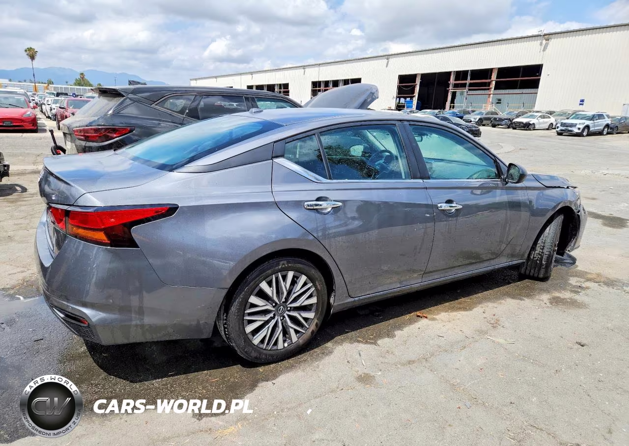 2025 Nissan Altima Sv VIN:1N4BL4DV6SN340424 - 3