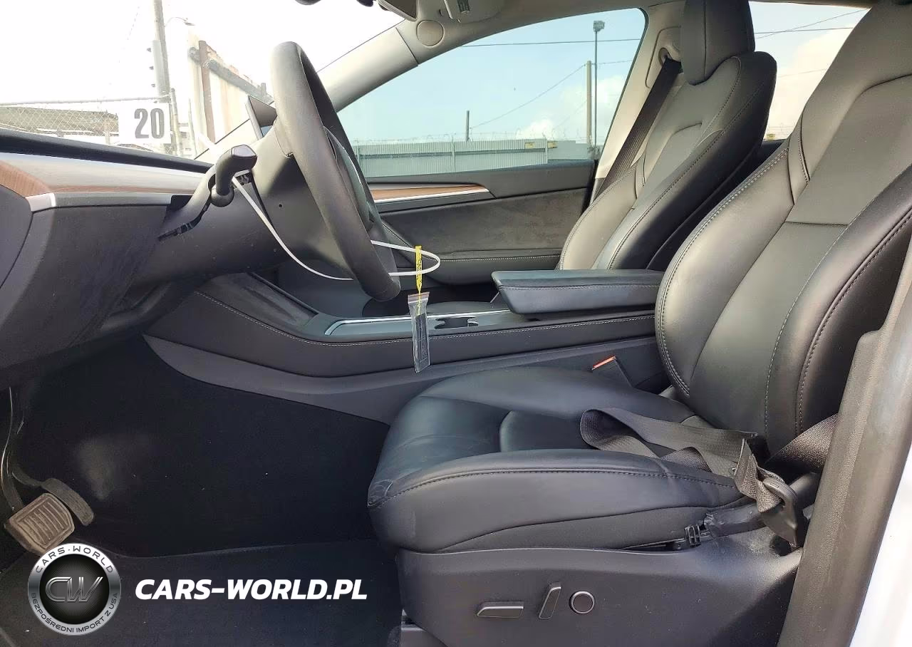 2024 Tesla Model Y Rwd VIN:7SAYGDED1RF193049 - 7