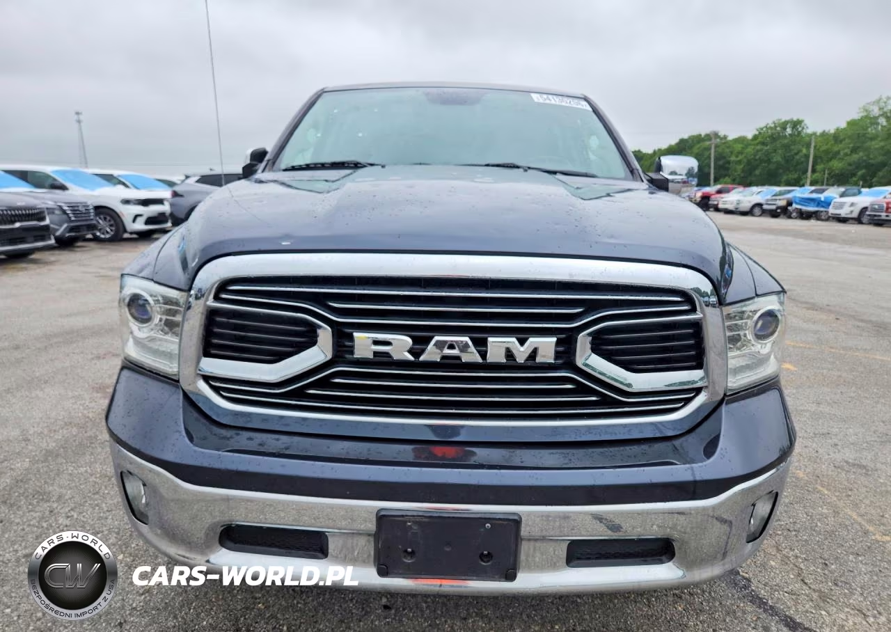 2019 Ram 1500 Classic Laramie VIN:1C6RR6NM8KS707504 - 5