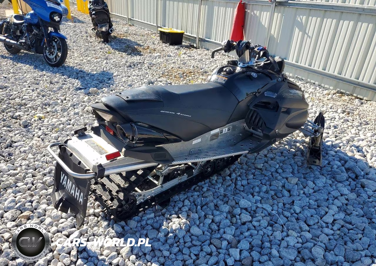 2012 Yamaha Vector VIN:JYE8HW005CA001930 - 4