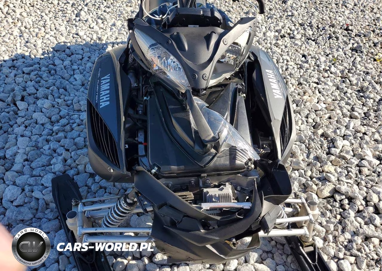 2012 Yamaha Vector VIN:JYE8HW005CA001930 - 9