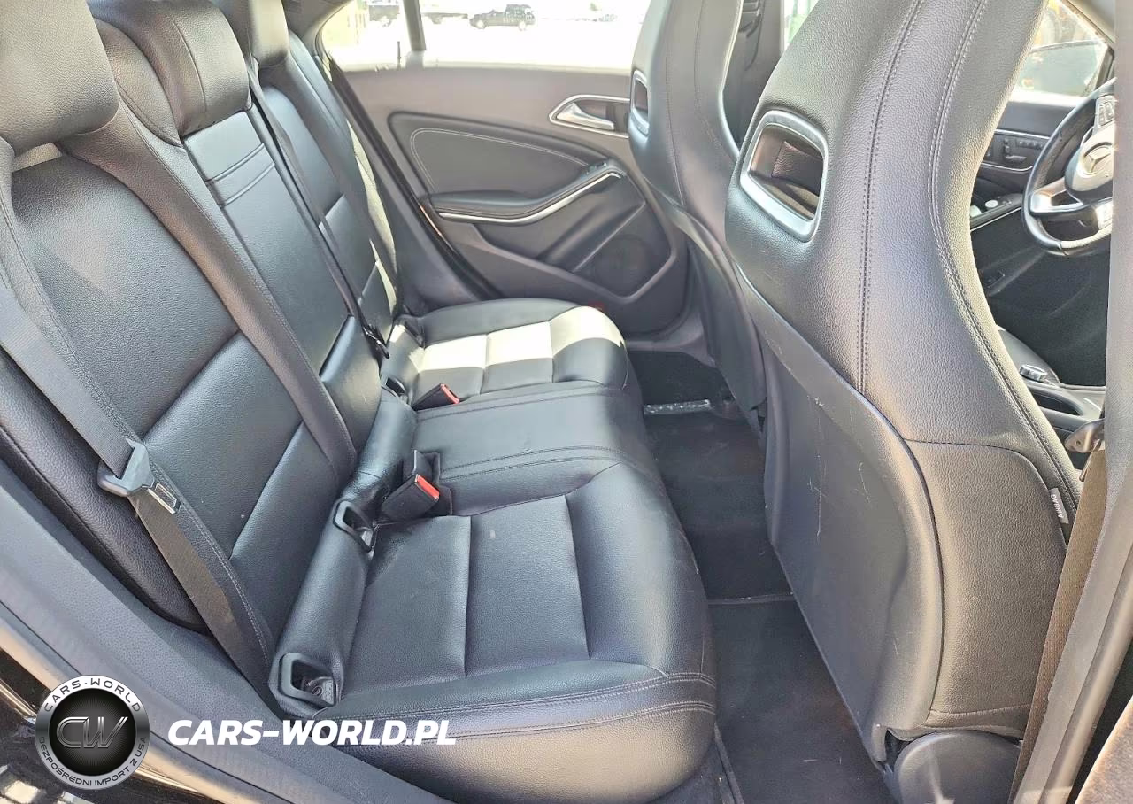 2015 Mercedes-Benz Cla 250 VIN:WDDSJ4EB8FN209608 - 10