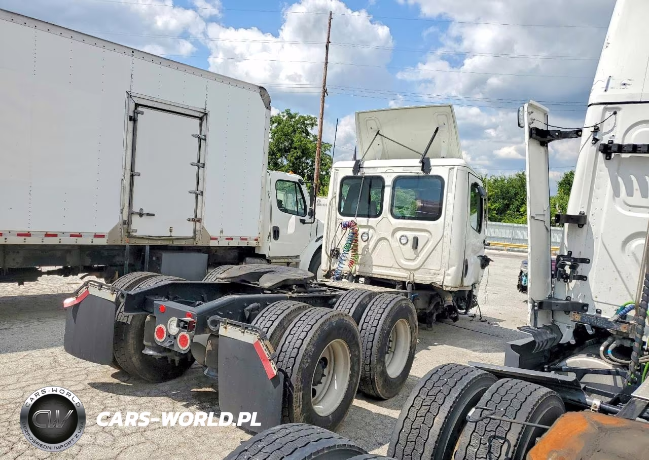 2026 Freightliner Cascadia 126 Semi Truck VIN:1FUJHLDV6TLWT6678 - 4