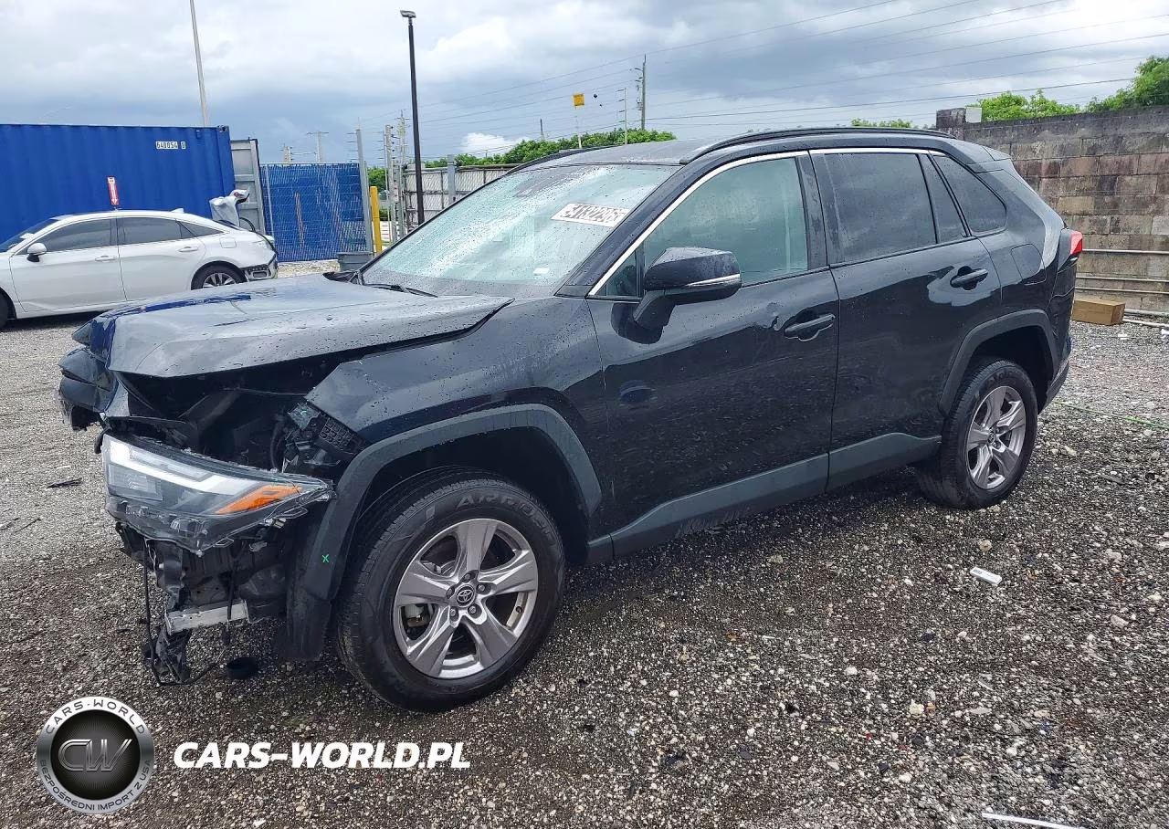 2022 Toyota Rav4 Xle – zdjęcie 1 z 13