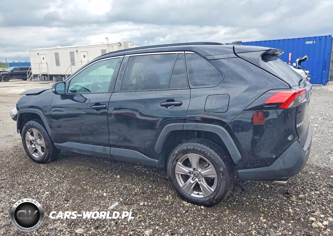 2022 Toyota Rav4 Xle VIN:2T3W1RFV1NC181077 - 2