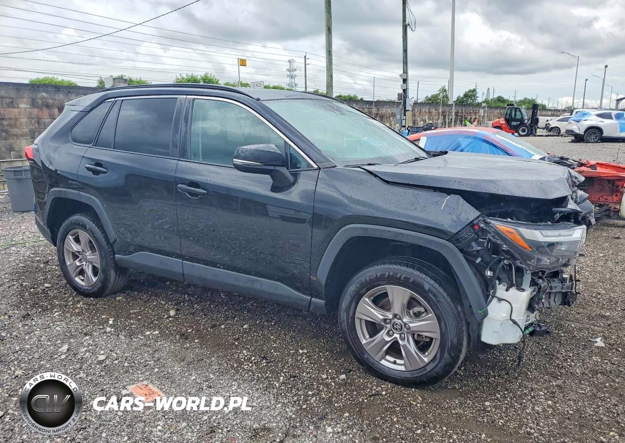2022 Toyota Rav4 Xle VIN:2T3W1RFV1NC181077 - 4