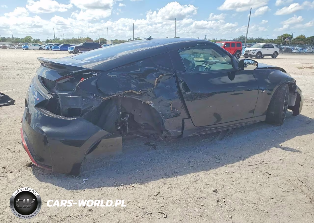 2019 Nissan 370Z Nismo VIN:JN1AZ4EH0KM420873 - 3