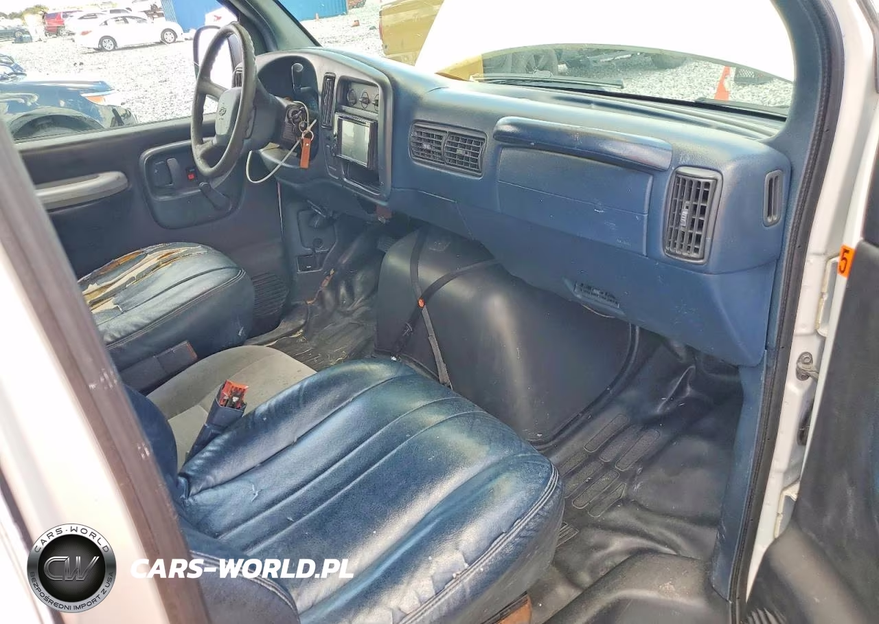 1999 Chevrolet Express G2500 VIN:1GCFG25W6X1039758 - 8