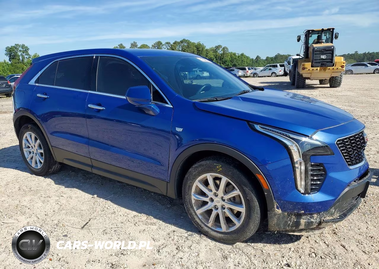 2023 Cadillac Xt4 Luxury VIN:1GYAZAR45PF120237 - 4