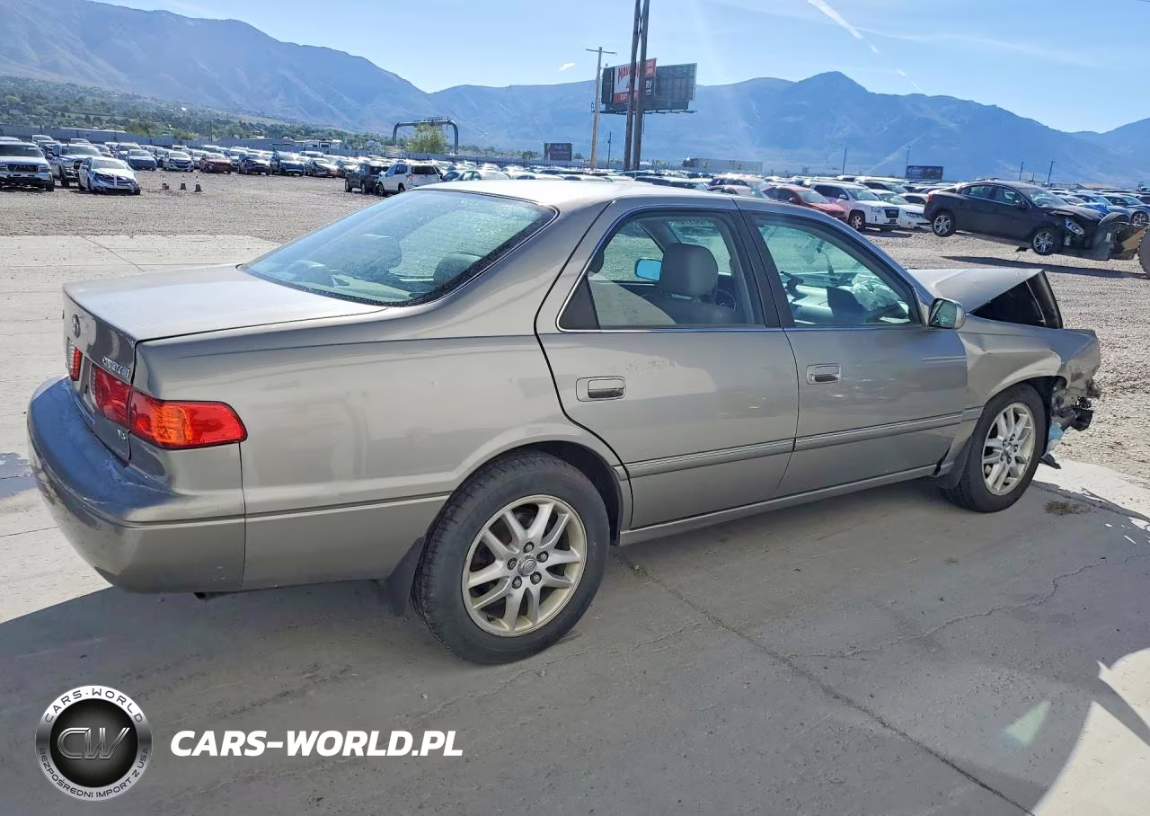 2000 Toyota Camry Xle V6 VIN:JT2BF28K0Y0259486 - 3