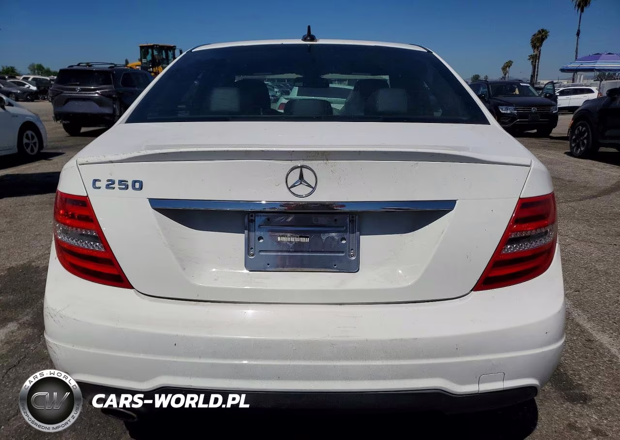 2014 Mercedes-Benz C 250 VIN:WDDGF4HB7EA953175 - 6