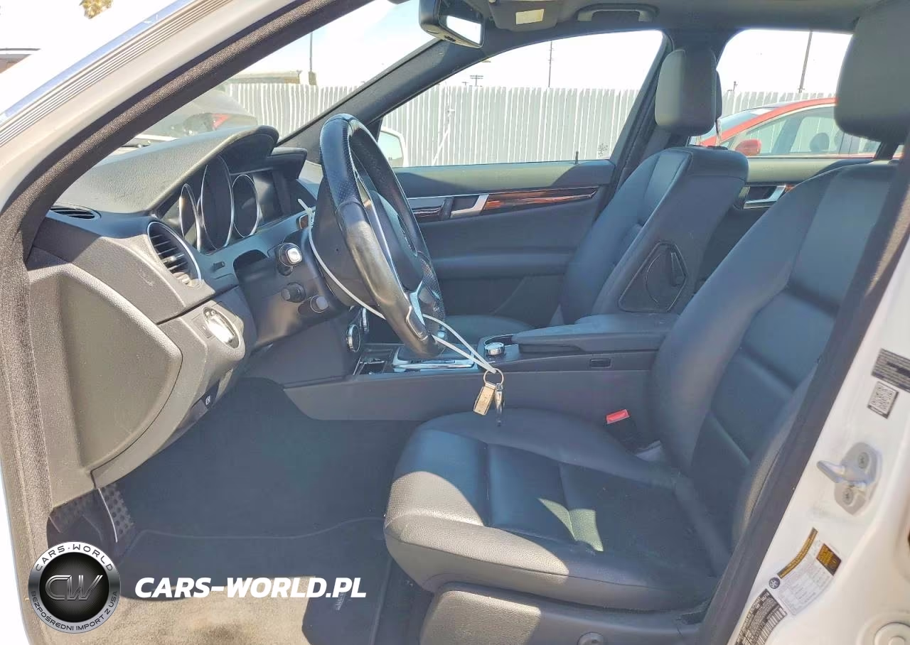 2014 Mercedes-Benz C 250 VIN:WDDGF4HB7EA953175 - 7
