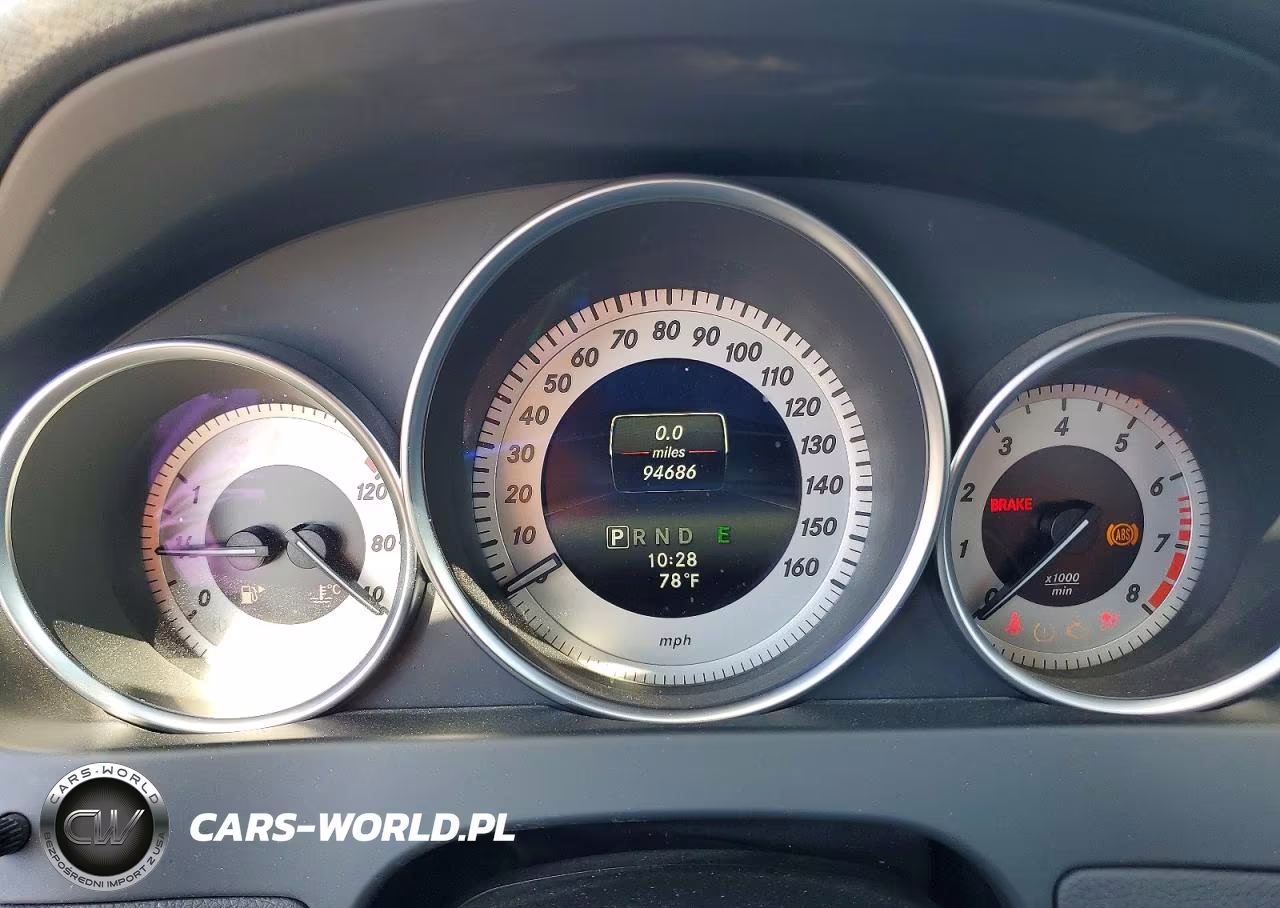 2014 Mercedes-Benz C 250 VIN:WDDGF4HB7EA953175 - 9