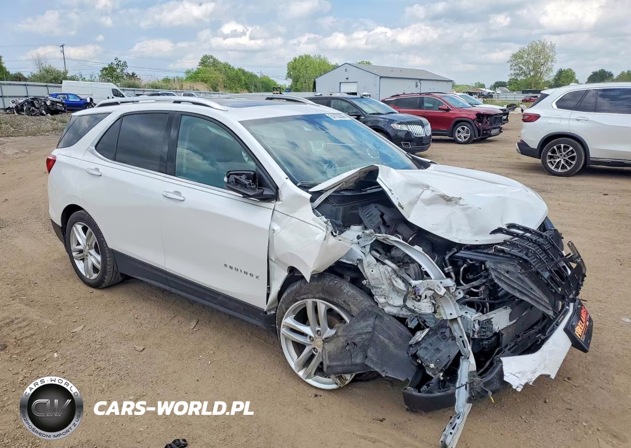 2018 Chevrolet Equinox Premier VIN:2GNAXMEV9J6125980 - 4