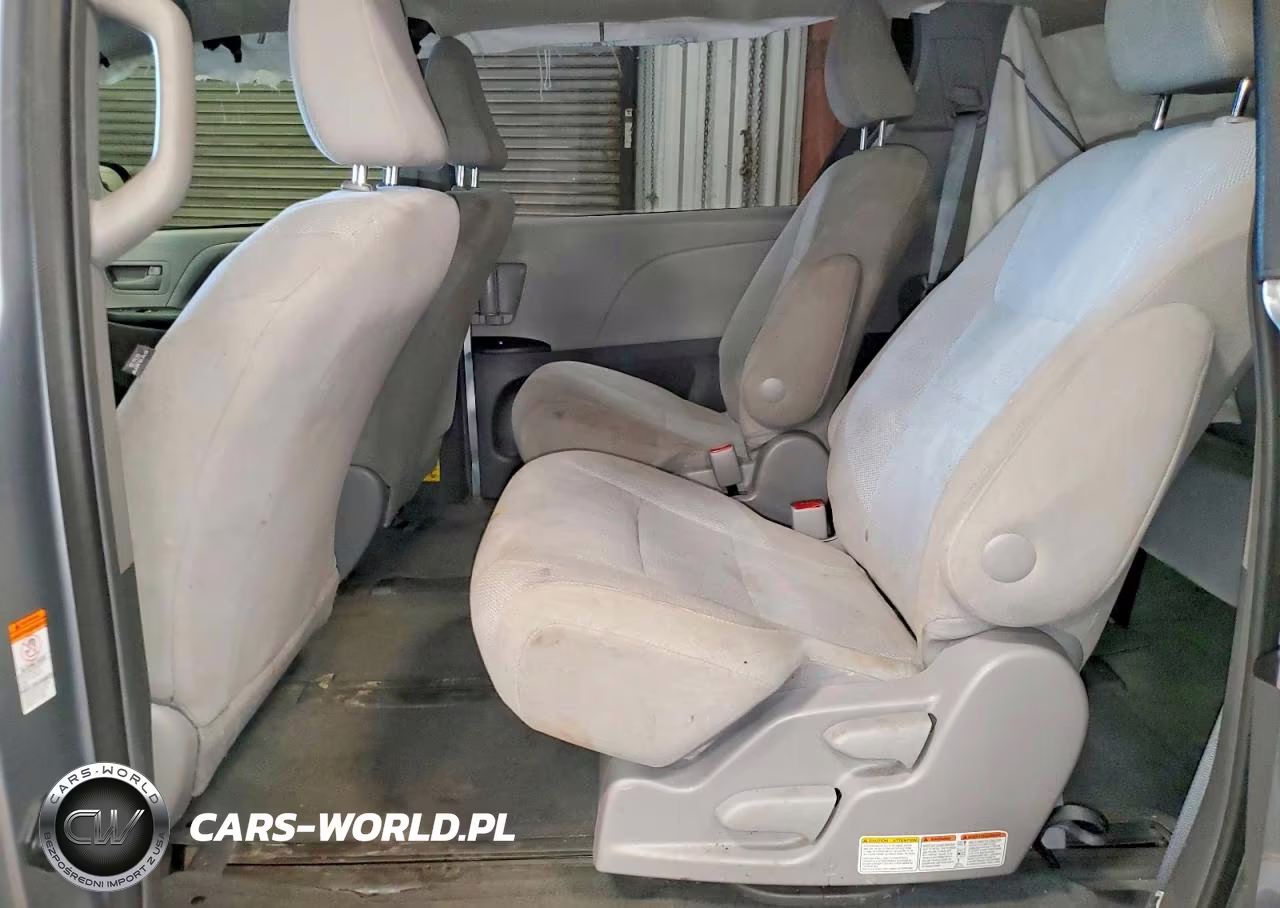 2015 Toyota Sienna L 7-Passenger VIN:5TDZK3DC1FS529986 - 11