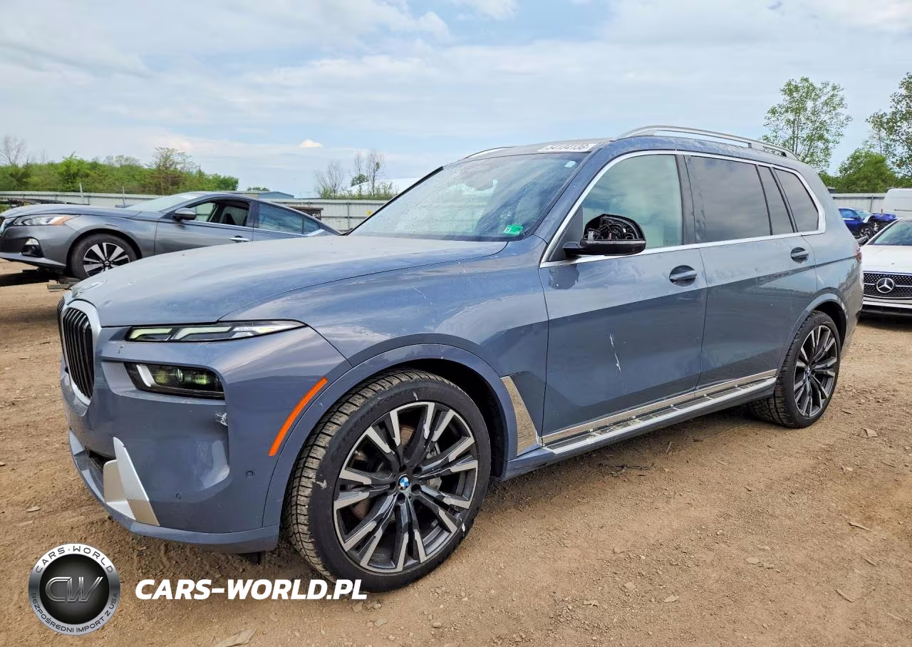 2025 BMW X7 xDrive40I