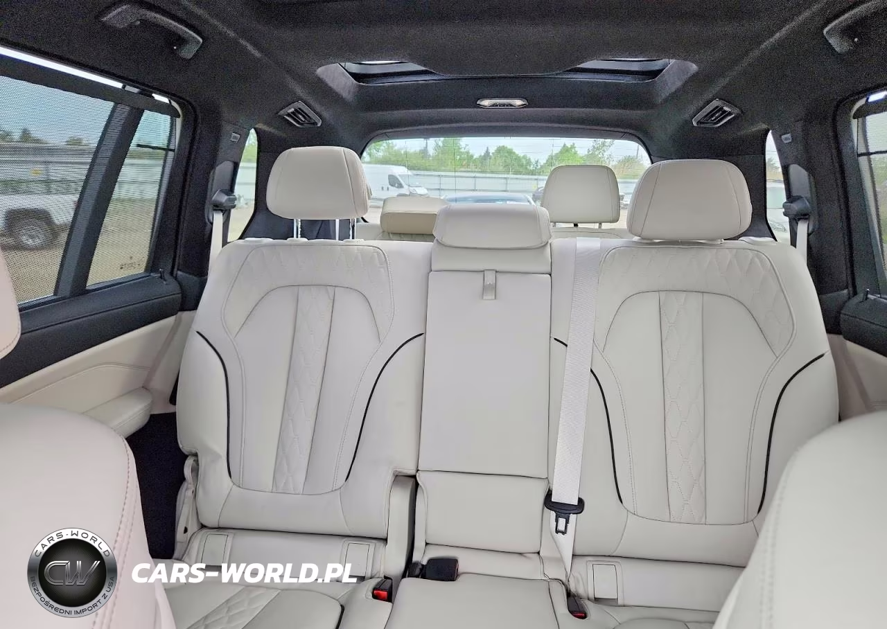 2025 BMW X7 xDrive40I VIN:5UX23EM04S9Z67165 - 10