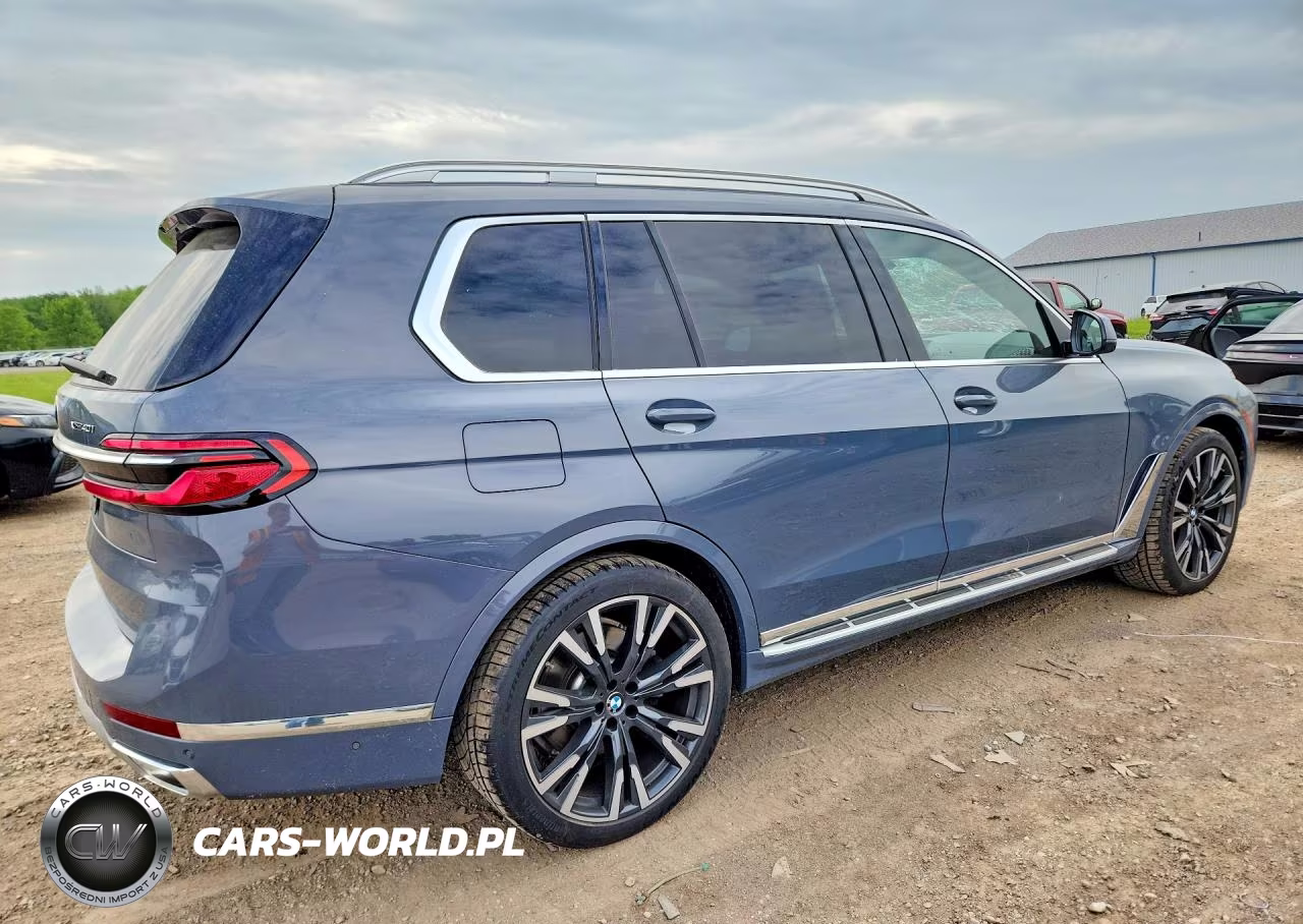 2025 BMW X7 xDrive40I VIN:5UX23EM04S9Z67165 - 3