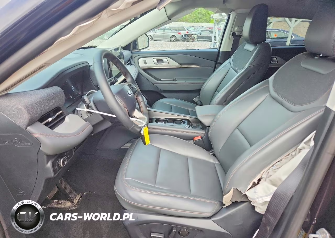2025 Ford Explorer Active VIN:1FMUK8DH1SGD08729 - 7