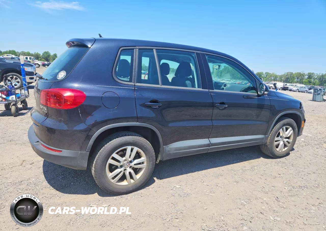 2013 Volkswagen Tiguan S VIN:WVGBV7AX6DW532611 - 3